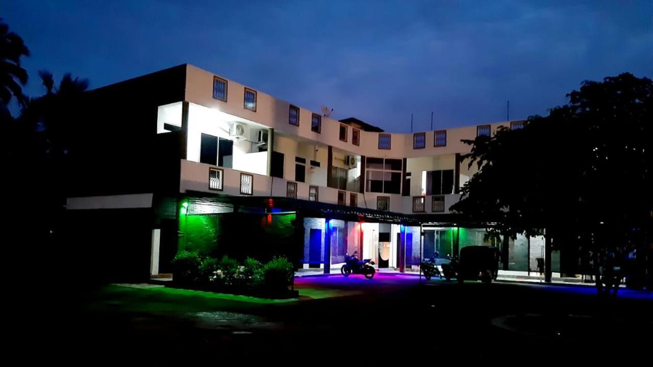 Kanora Lake Resort Maharagama Dış mekan fotoğraf